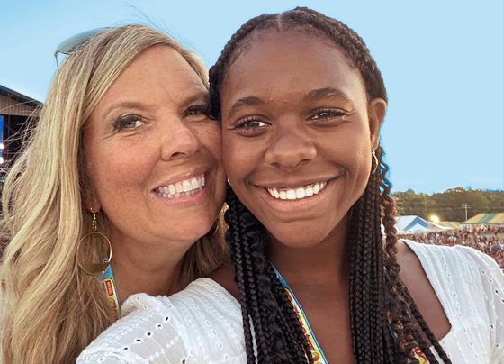 a-mom’s-dying-words-saved-heather’s-life—now-she’s-delivered-a-million-meals-to-cancer-fighters