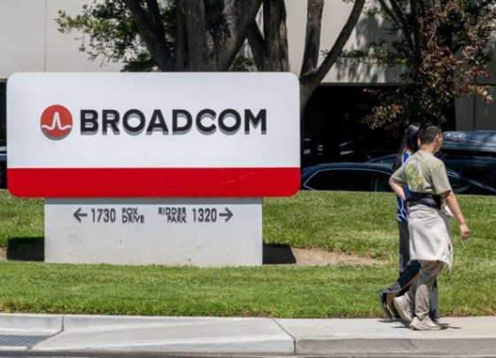 broadcom-hits-record-quarter,-secures-reportedly-us$10b-ai-chip-deal-for-2026