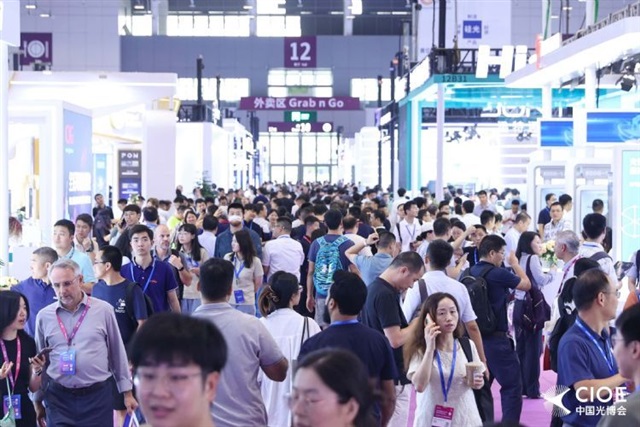 AI computing power reshapes global optoelectronics: 5,000 companies converge in Shenzhen for CIOE and SEMI-e shows