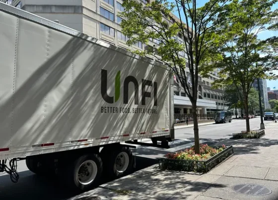 unfi-opens-robotic-distribution-center-in-florida
