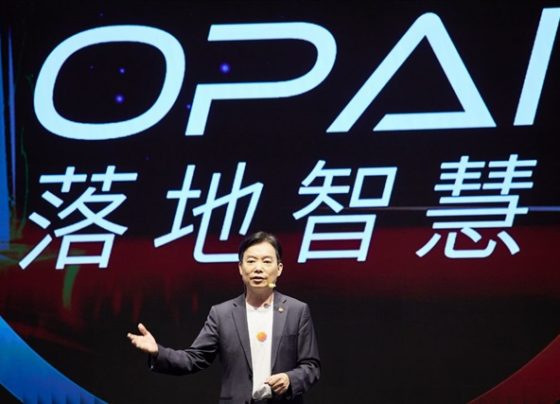 taiwan-mobile-cio:-ai-sparks-‘reversing-specialization’-evolution,-driving-b2c-to-b2b-shift