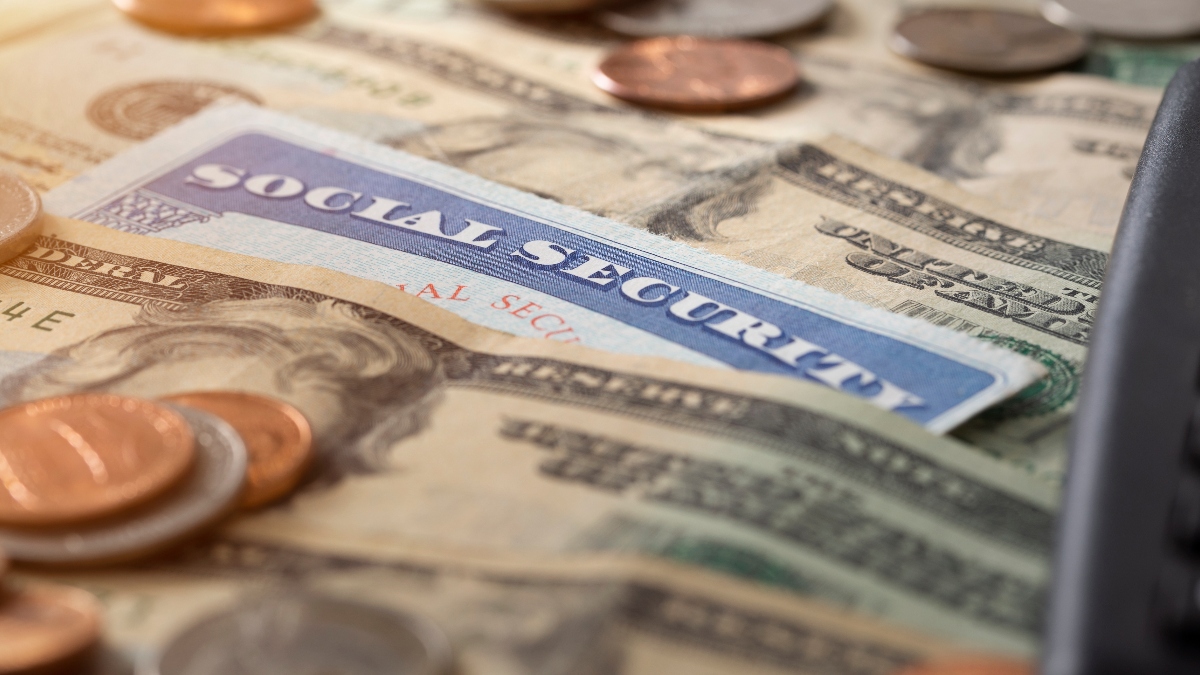 Can You Collect Both Unemployment and Social Security? Here’s the Truth