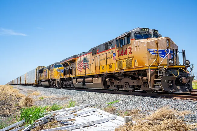 UP, NS intermodal service to connect western, southern markets