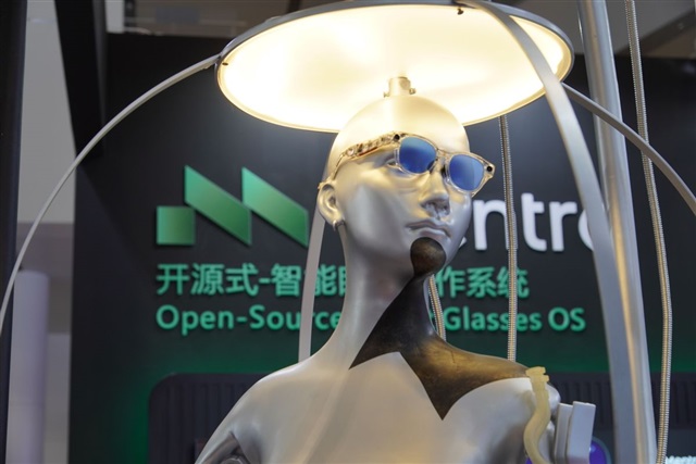 China’s smart glasses market heats up as waveguide tech takes lead