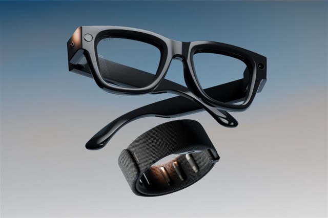 Meta AI glasses fall short in demos yet avoid major backlash