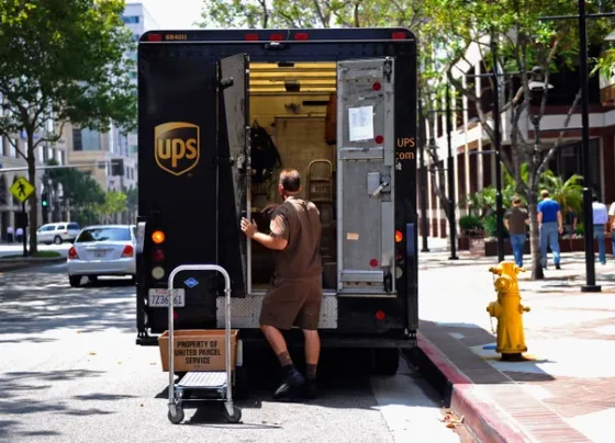 ups-buyouts:-experts-weigh-impacts,-risks