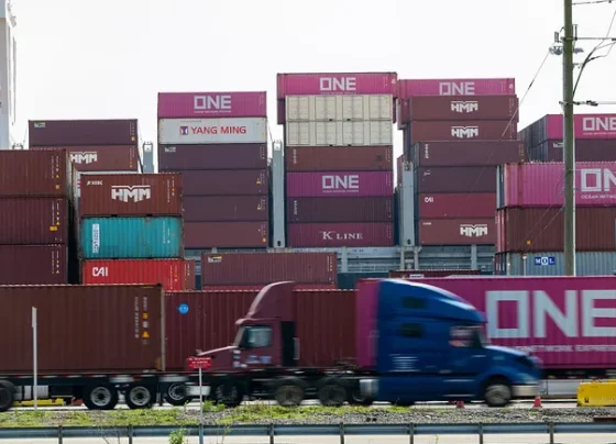 truckload-volumes-cooled-in-august-as-frontloading-surge-wanes