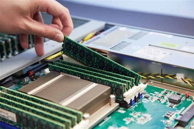 Memory makers flash early profit signs; ESMT and MXIC edge closer to break-even
