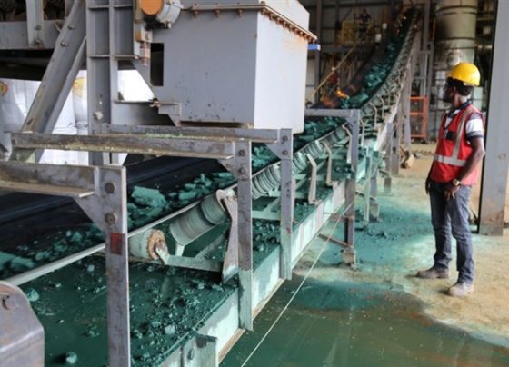 china-tightens-rare-earth-export-controls-with-new-ban-on-overseas-assistance
