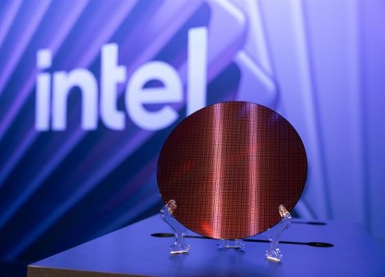 intel-showcases-18a-process-at-fab-52-in-arizona
