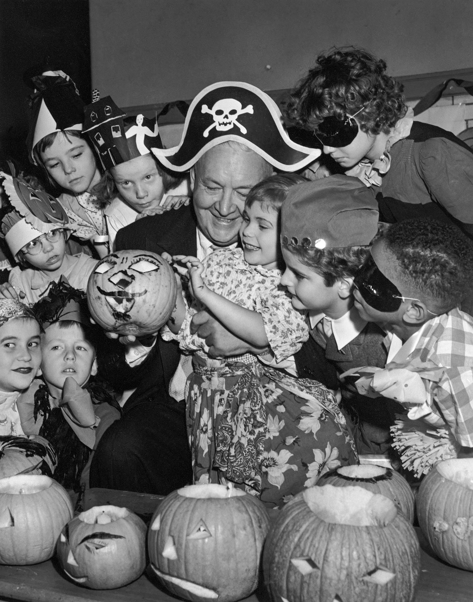 The Vintage Halloween Costumes That Defined Our Childhoods