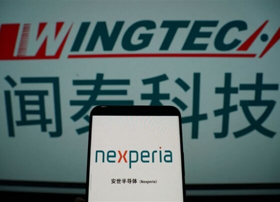 nexperia-turmoil-deepens-as-dutch-hq,-china-arm-clash-over-control