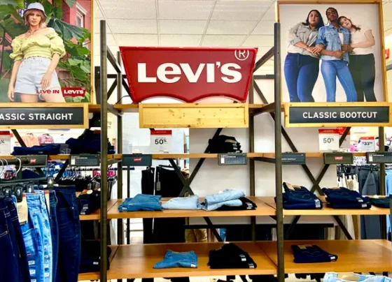 levi’s-updates-strategy-to-cut-freshwater-use-across-supply-chain,-reduce-climate-impact