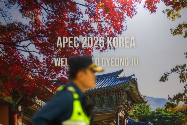 SK chair hosts largest APEC CEO Summit, paving way for Nvidia CEO’s return after 15 years