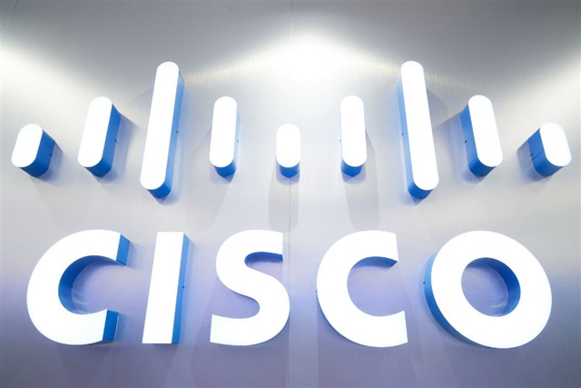 Jensen Huang dispels AI bubble concerns, but Cisco executives warn that market correction is inevitable