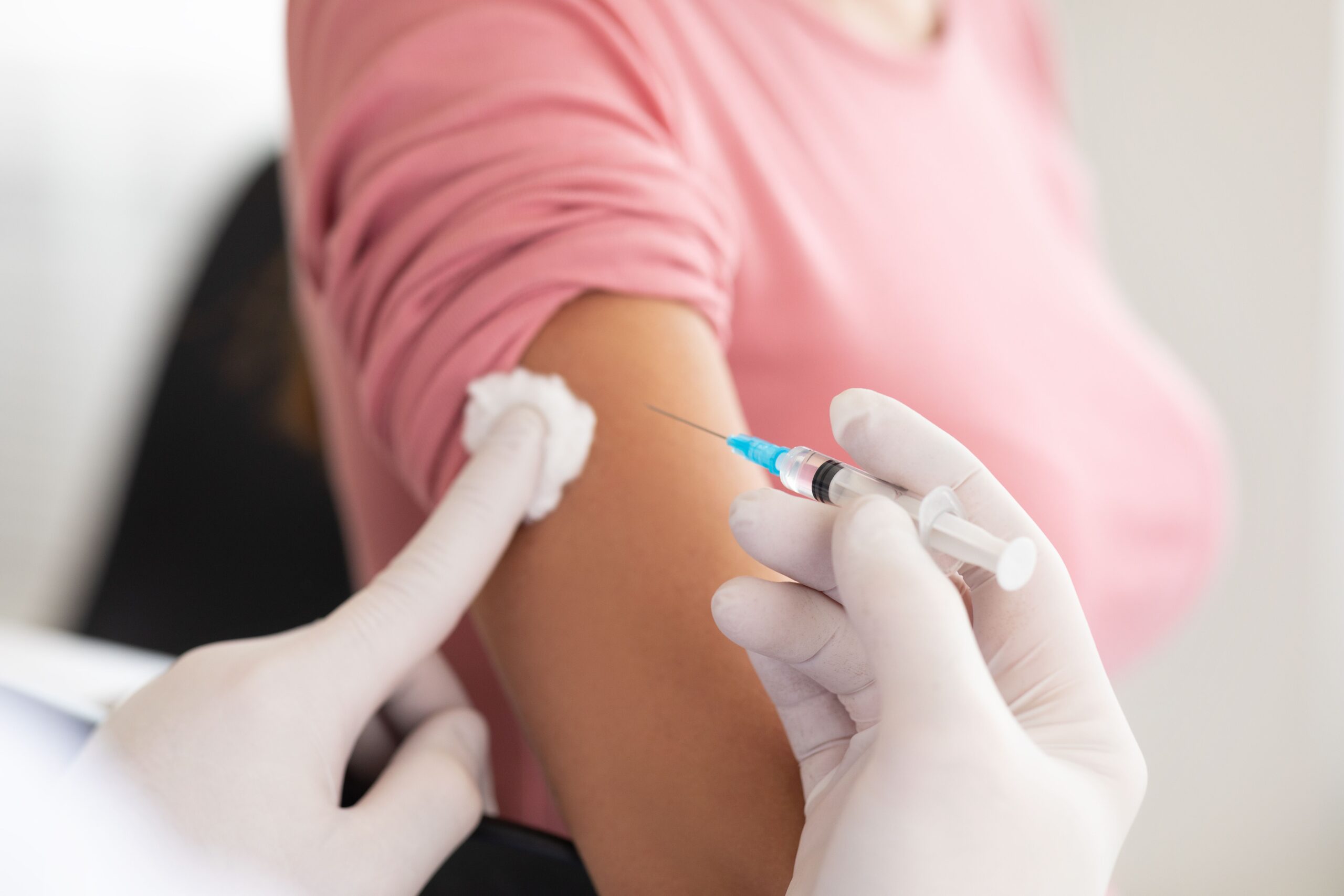 <![CDATA[Recognizing Immunizing Pharmacists in the Community]]>