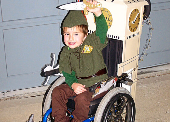 dad-and-son-create-wheelchair-costume-charity