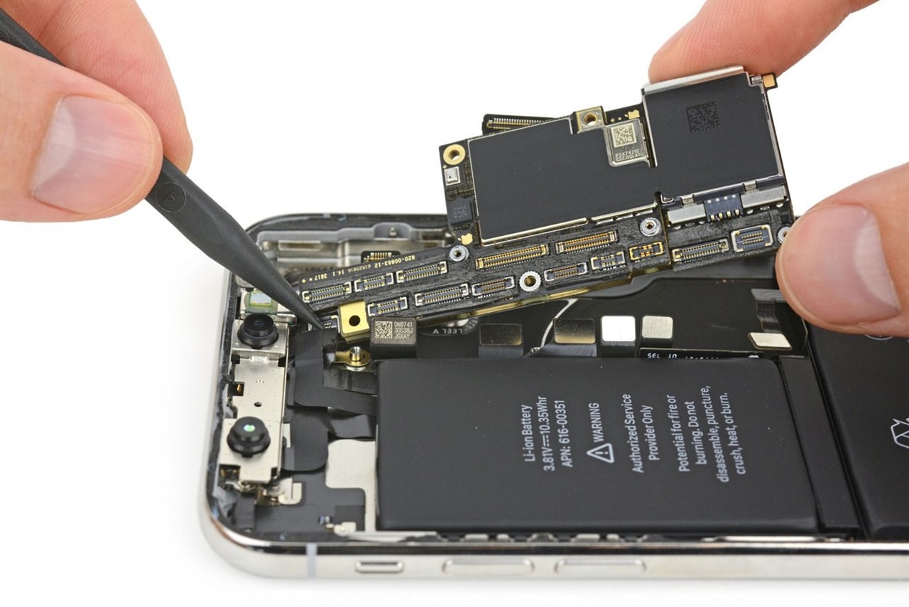 India roundup: India steps up electronics component play