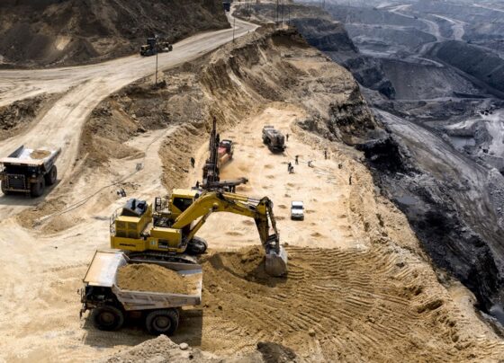 china-temporarily-halts-export-controls-on-rare-earths,-graphite,-and-other-strategic-materials