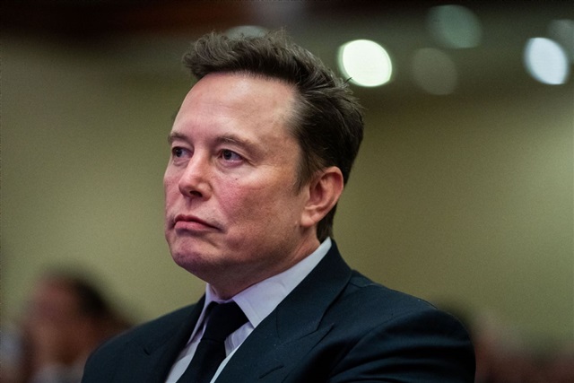 Elon Musk maps out Tesla’s semiconductor leap, ponders alliance with Intel