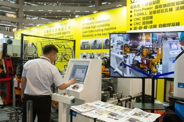 Taiwan’s machinery industry sees 9 straight months of export growth thanks to AI, but machine tool exports halve