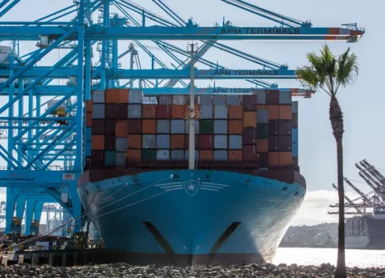 port-of-long-beach-cargo-volumes-duck-tariff-dips-in-2025