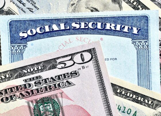 2-social-security-checks-coming-in-december?-here’s-the-scoop