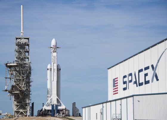 research-insight:-spacex-strengthens-lead-in-leo-satellites-with-reusable-rockets,-standardized-bus,-and-cost-efficient-components