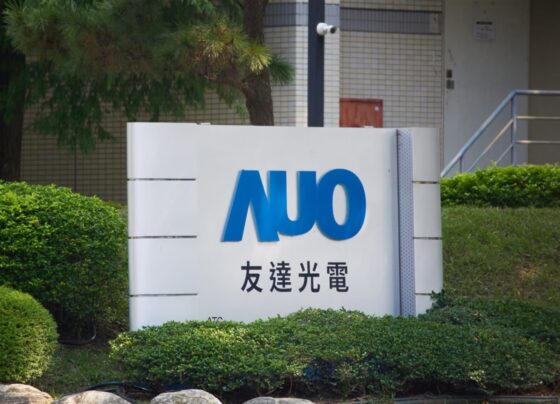 auo-unveils-1hz-ltps-panel,-expands-into-micro-led-and-silicon-photonics