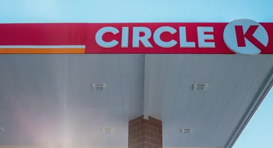 couche-tard-opens-new-distribution-center