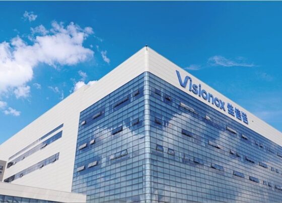 visionox-plans-8.6-gen-oled-capacity-with-south-korean-equipment