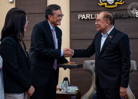 intel-ceo-meets-malaysia-pm-as-intel-puts-in-additional-us$208m-investment