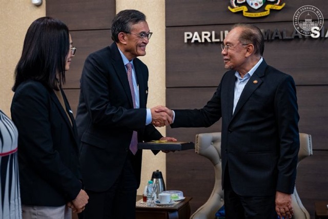 Intel CEO meets Malaysia PM as Intel puts in additional US$208M investment
