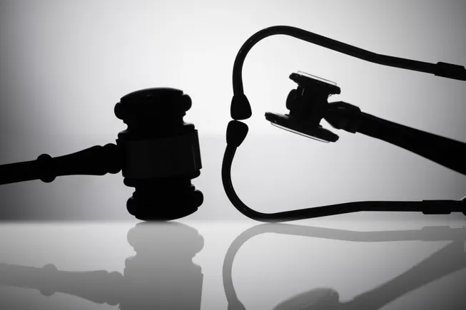 Hospitals sue to block HHS 340B rebate pilot