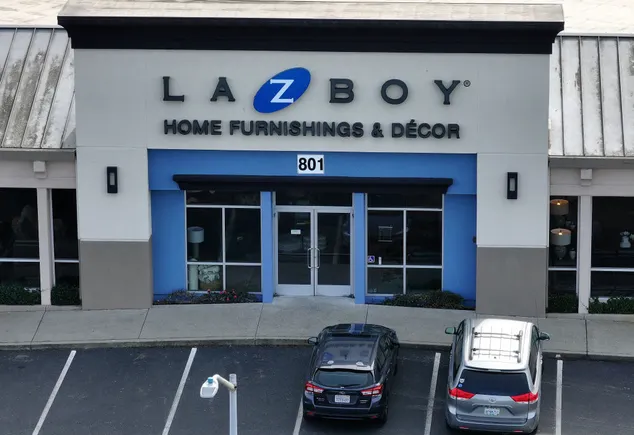 La-Z-Boy volumes remain steady after tariff-driven price hike