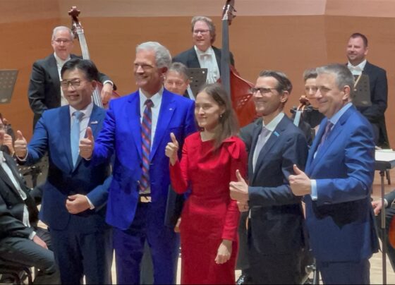 germany-and-taiwan-strike-a-chord:-merck’s-357-year-legacy-meets-new-chip-investments