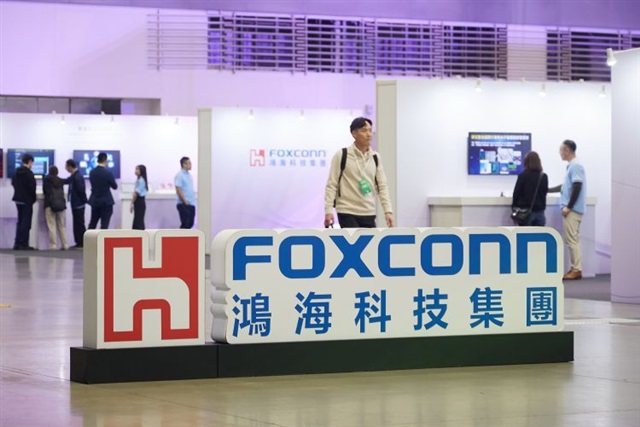 Foxconn reports record November sales, sees clearer 4Q25 demand