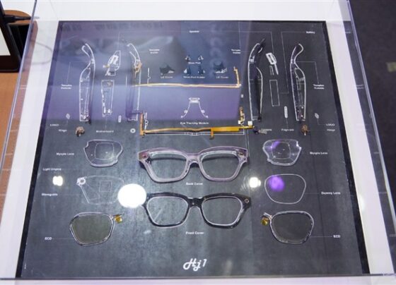 smart-glasses-market-faces-five-key-challenges