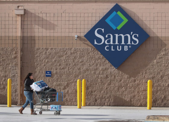 this-$50-sam’s-club-platter-feeds-60-&-looks-like-a-million-bucks!