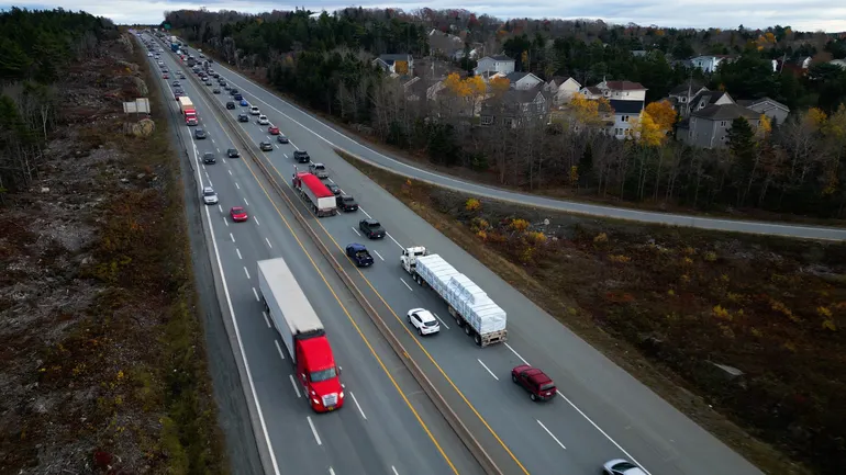 Truckload market faces lackluster Q4 outlook, improvement in 2026