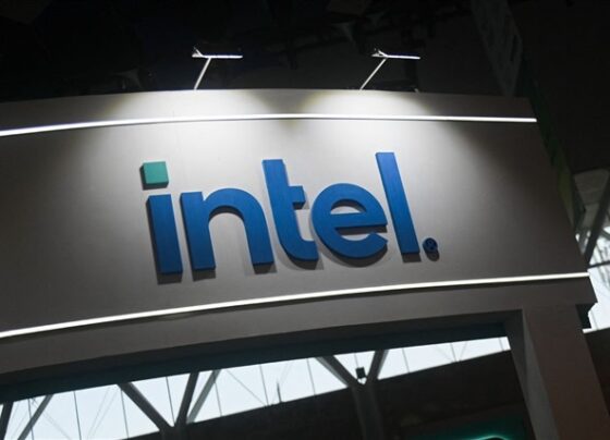 intel-reportedly-tests-chip-tools-linked-to-sanctioned-chinese-firms-for-14a