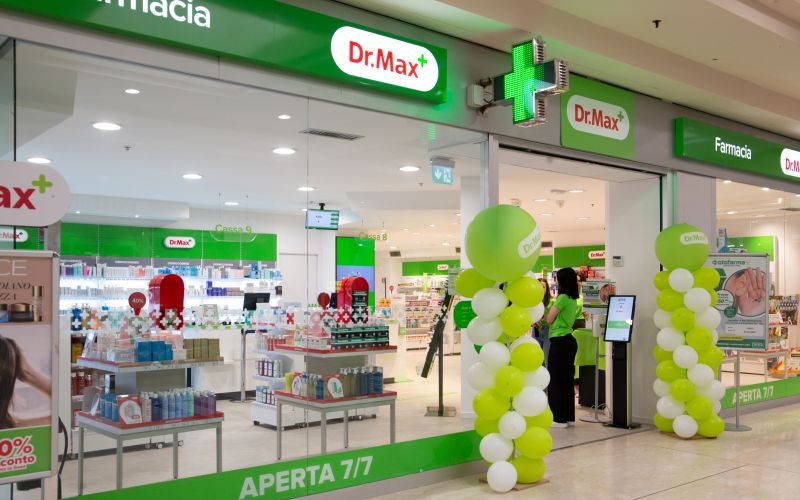 Dr.Max, in due anni circa 4mila accessi al servizio online “Chiedi al tuo farmacista”