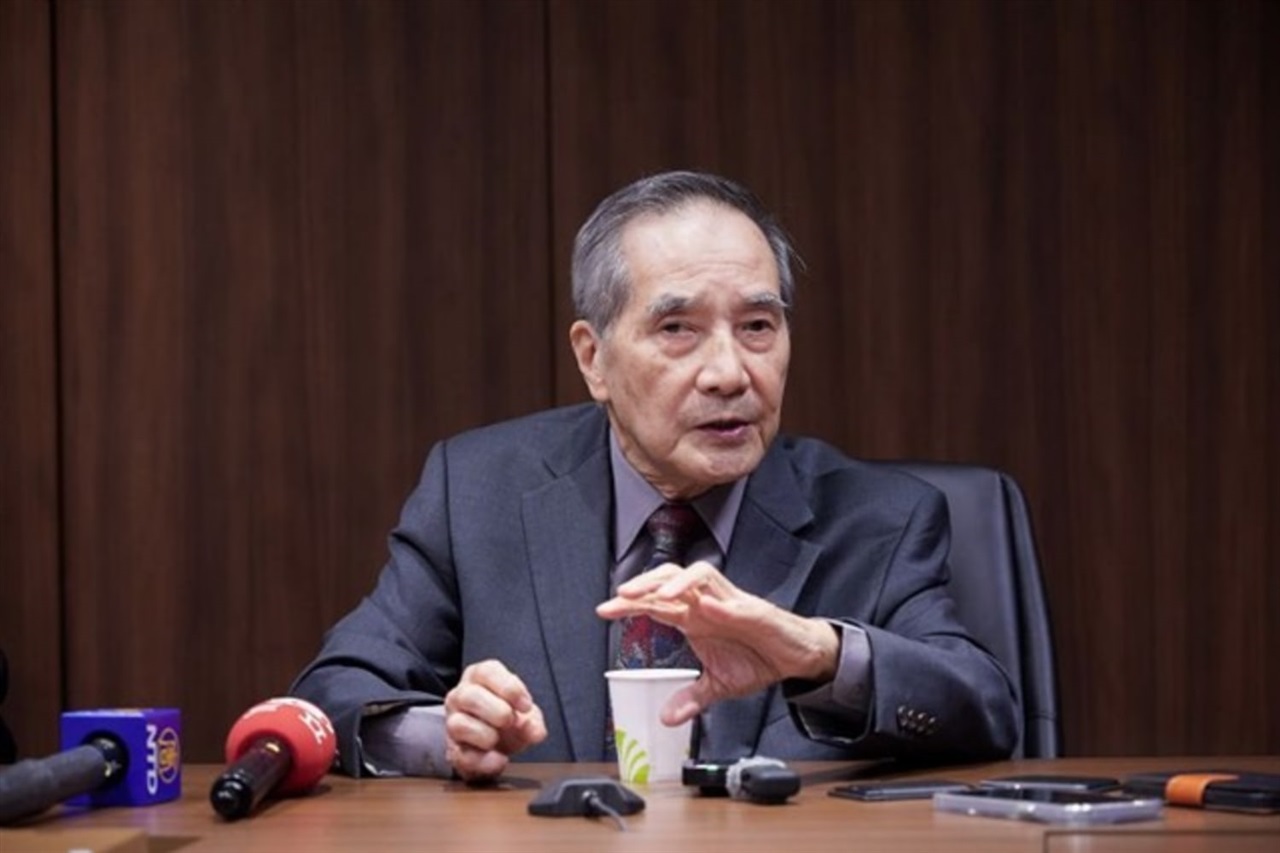 ‘Father of Immersion Lithography’ warns: Intel’s TSMC talent grab invites process tech scrutiny