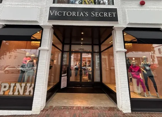 victoria’s-secret-faces-merchandise-glut-from-ocean-freight-shift