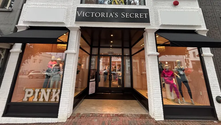 Victoria’s Secret faces merchandise glut from ocean freight shift