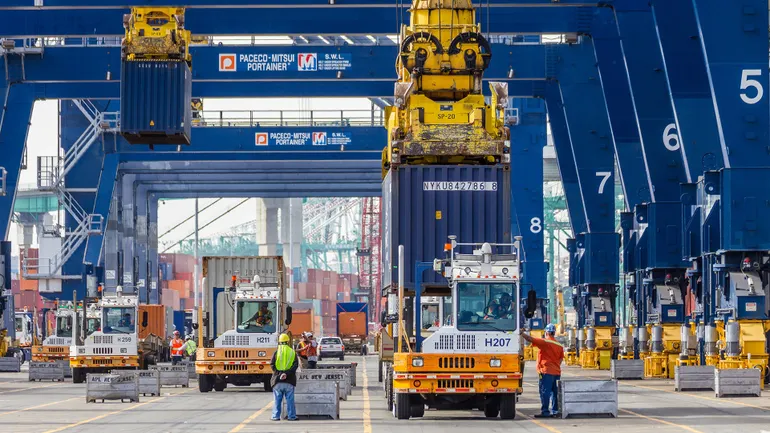 2026 port volumes likely to dip as inventories remain elevated