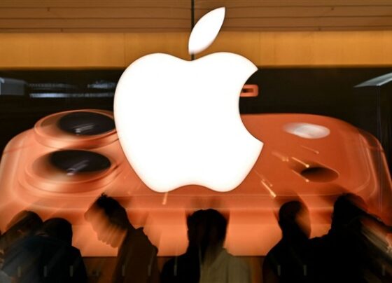 apple-unveils-sharp-ai-model-for-rapid-3d-scene-generation-from-2d-images