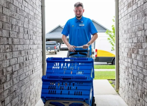 walmart-touts-delivery-for-last-minute-gifts