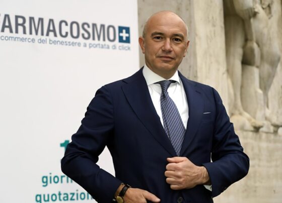 farmacosmo-completa-l’acquisizione-di-pharmasi.it-e-cede-la-farmacia-fisica-de-leo