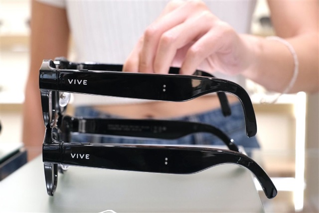 HTC adopts open platform strategy for VIVE Eagle smart glasses to increase market share